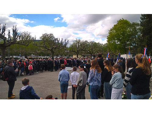 Cérémonie du 8 mai à Annecy - public nombreux et interventions notoires de jeunes